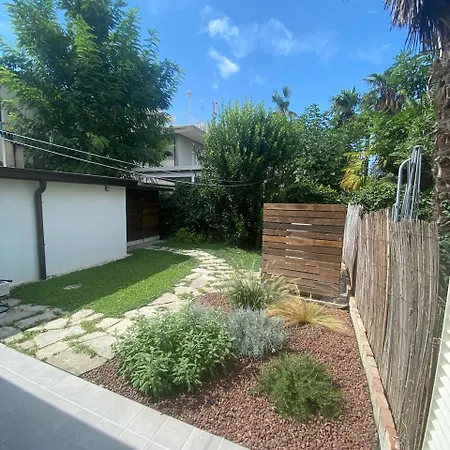 Maison Anzio E Rosa Ραβένα