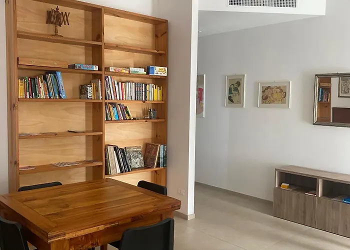 Maison Anzio E Rosa بيت للعطل