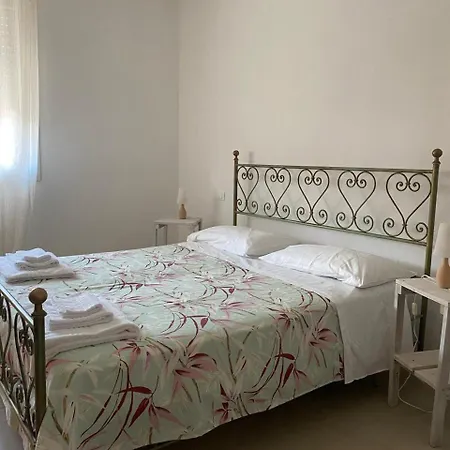 Semesterbostad Maison Anzio E Rosa Ravenna